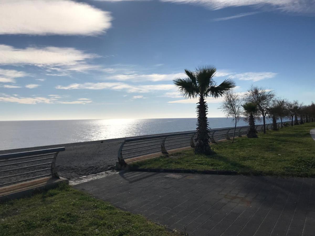 Castello D'Alcontres B&B Nizza di Sicilia Esterno foto
