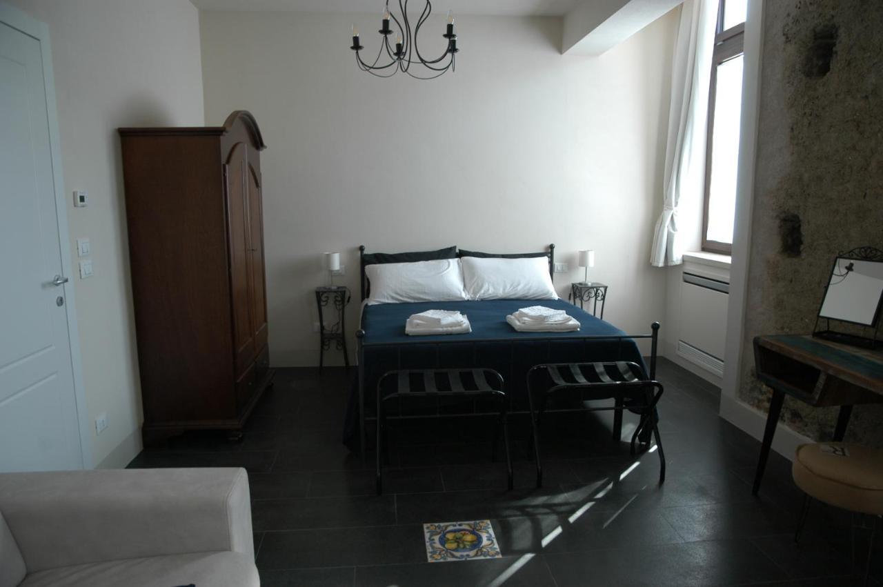 Castello D'Alcontres B&B Nizza di Sicilia Esterno foto