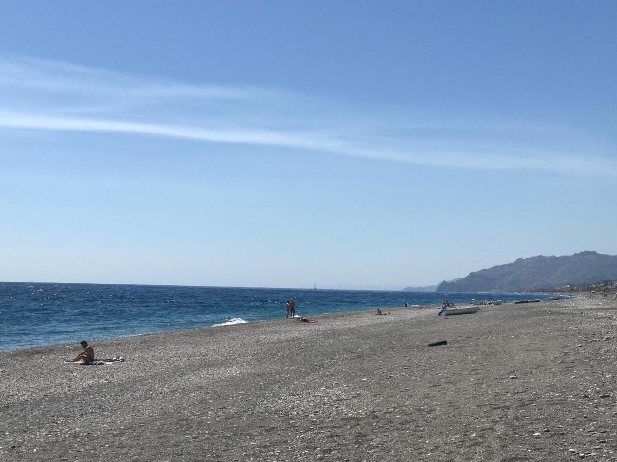 Castello D'Alcontres B&B Nizza di Sicilia Esterno foto